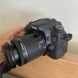 CANON EOS 70D f/3.5-5.6 18-55mm